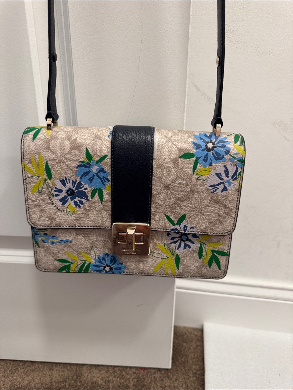 Kate Spade New York Spade Flower Floral Small Flap Shoulder Bag purse
